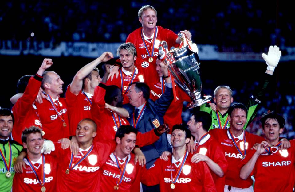 The midfielder, between Wes Brown and Ryan Giggs, was an unused sub in the 1999 Champions League final