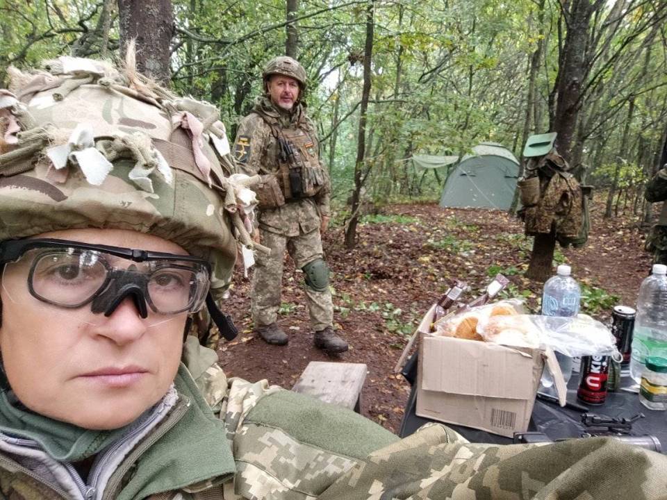 Mariana and her colleagues on the frontline