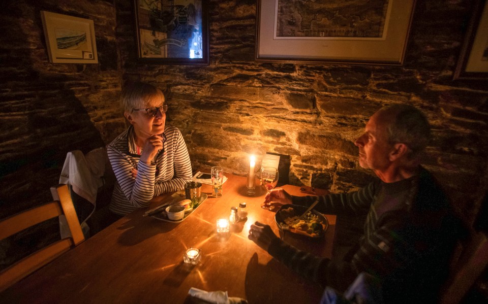 Candlelight Mondays are said to be drawing customers into the Cornwall pub