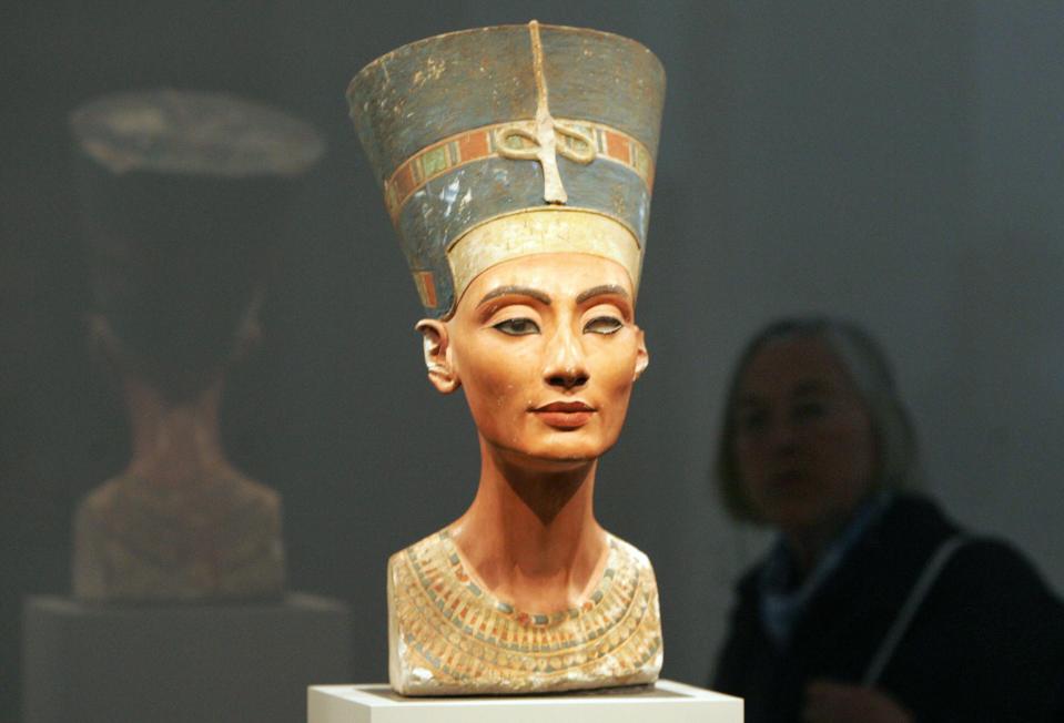 Nefertiti's bust at the Neues Museum in Berlin