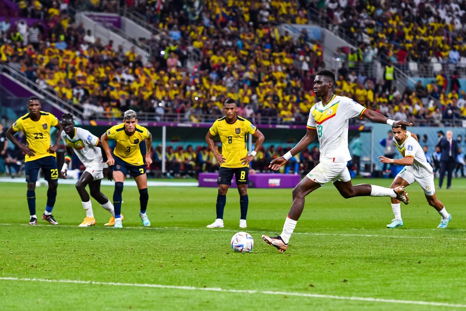 Ismaila Sarr scored a no-look penalty to open the scoring in the first half