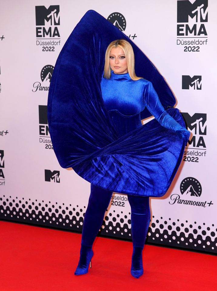 Bebe Rexha made a big statement in this eye-catching blue velvet outfit