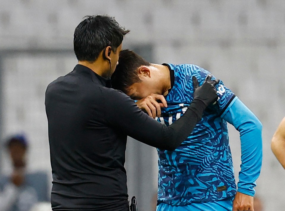 Son Heung-min had to be taken off with an injury in the first half