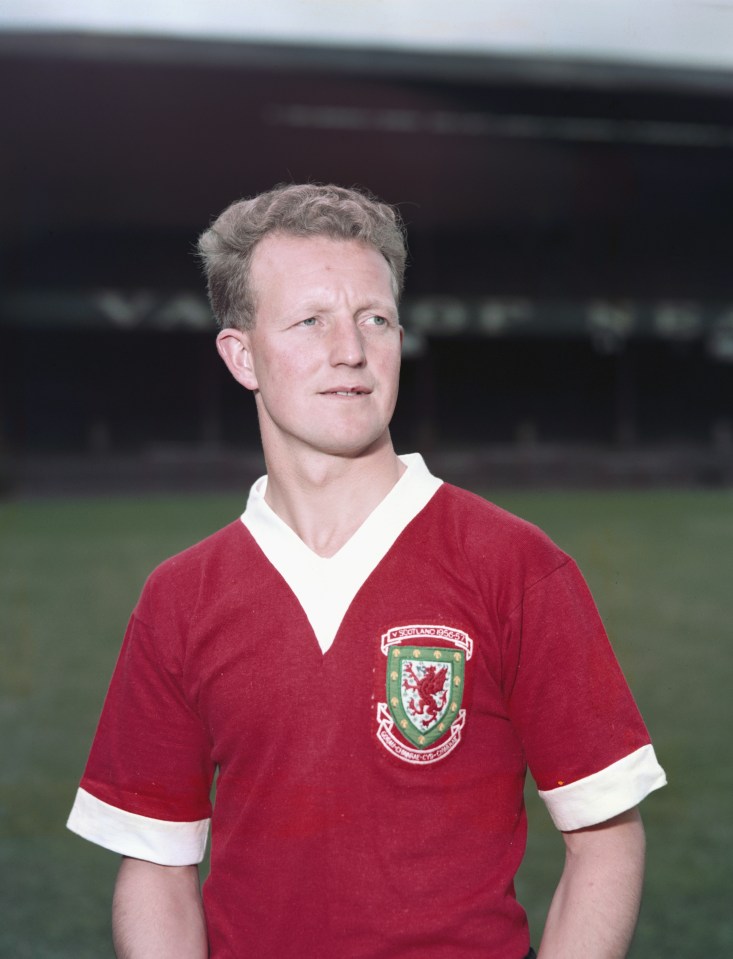 Ivor Allchurch wears the red dragon on his chest in 1957