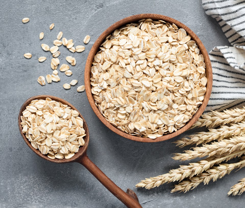 Oats have healing and moisturising properties and can be used to nourish, calm and soothe the skin