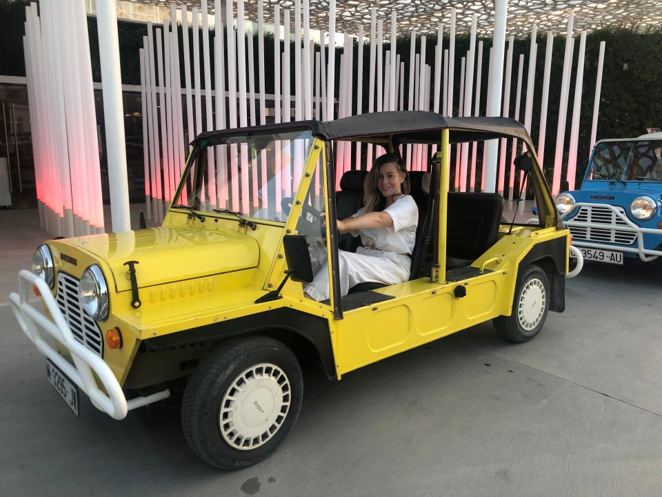 Driving around in this Moke revealed gorgeous views