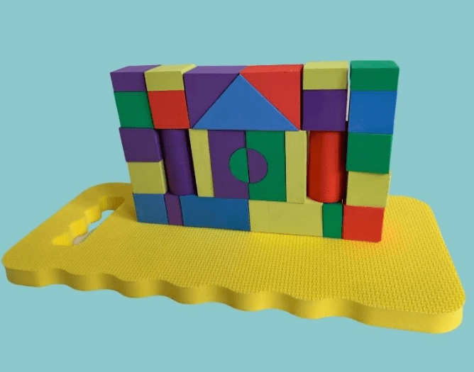 The ‘Splashy Towers’ toy comes with 3D foam blocks with a big float as the base