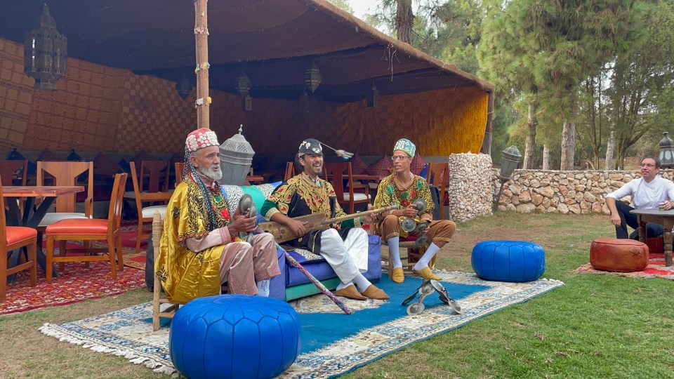 You can relax and enjoy traditional music