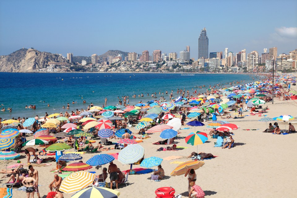 Spain wants to change the rules to allow Brits to stay as long as they want