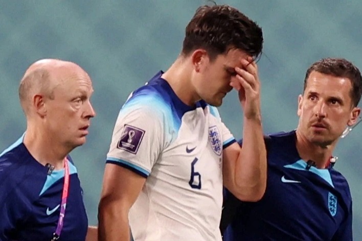 England’s Harry Maguire was substituted after a concussion at the 2022 World Cup