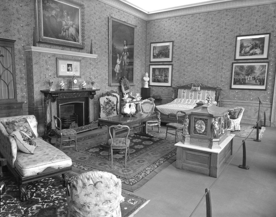 The house features four different reception rooms which Princess Diana redecorated