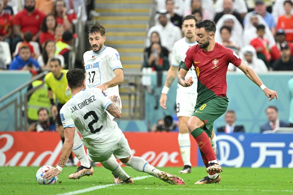 The ref pointed to the spot for a handball against Jose Maria Gimenez