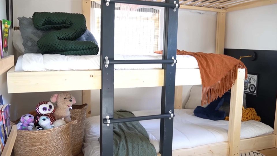 The finished bunk bed looked so posh