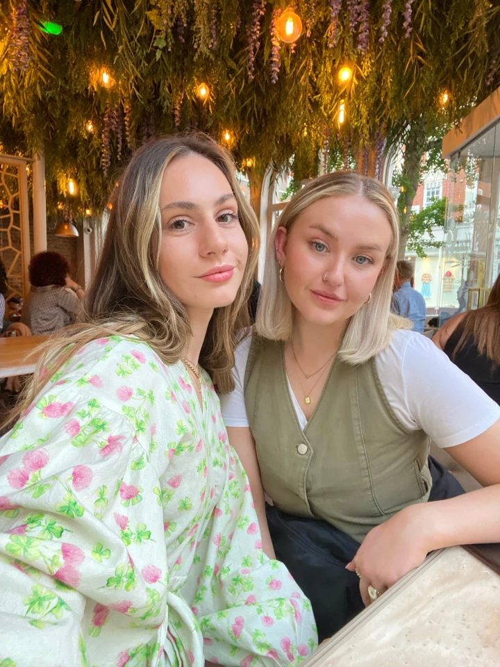 Beth Harries and Agne Ivanauskaite set up vintage fashion site side-hustle @faarcollective after meeting at university