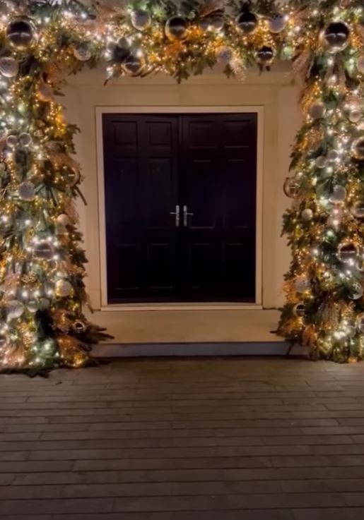 Michelle and Mark have given a tour of their glorious completed Christmas decorations