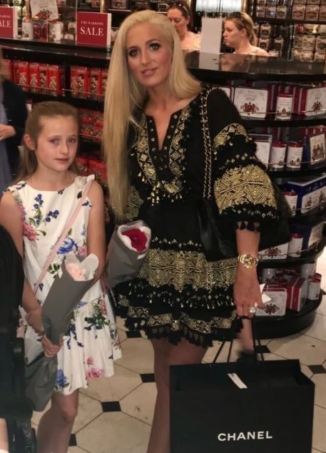 The glam mum told how she makes her kids cringe by shopping in the sale rails