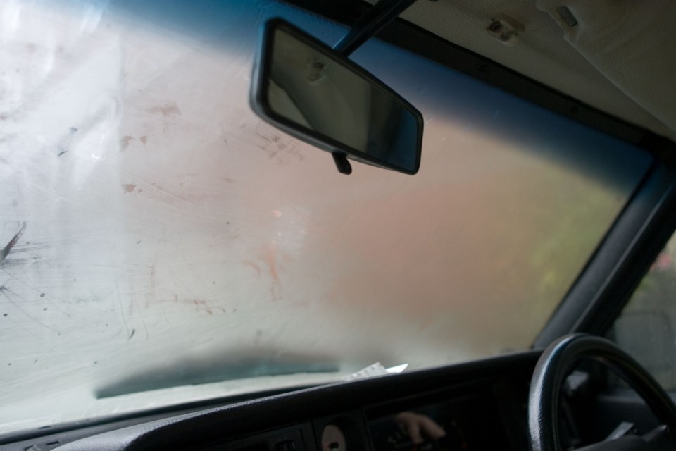 Drivers have been raving over an Amazon bargain that demists their windscreens in minutes