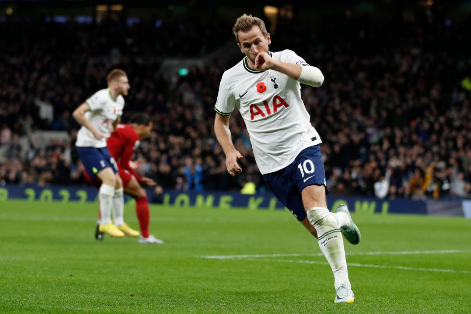 Kane pulled a goal back for Spurs with 20 minutes remaining