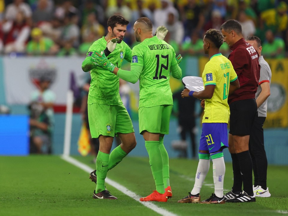 Alisson made way for veteran stopper Weverton late on against South Korea