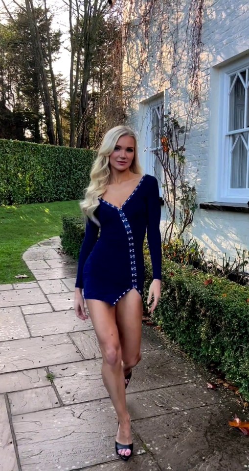 Dancer Abbie Quinnen stunned in this navy number