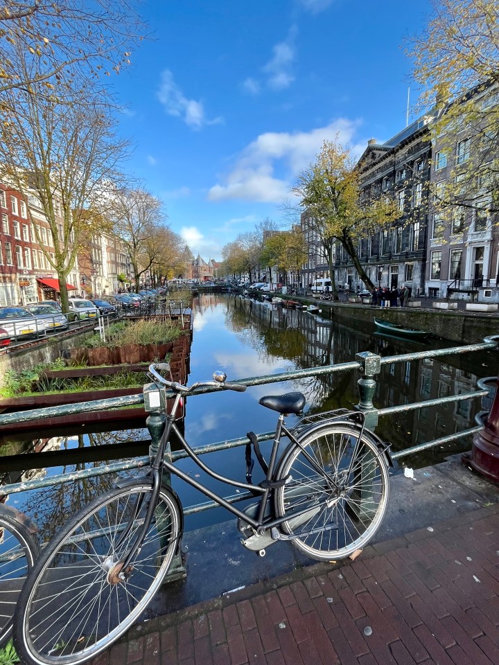 Unlike Amsterdam, the canals here feature tow paths