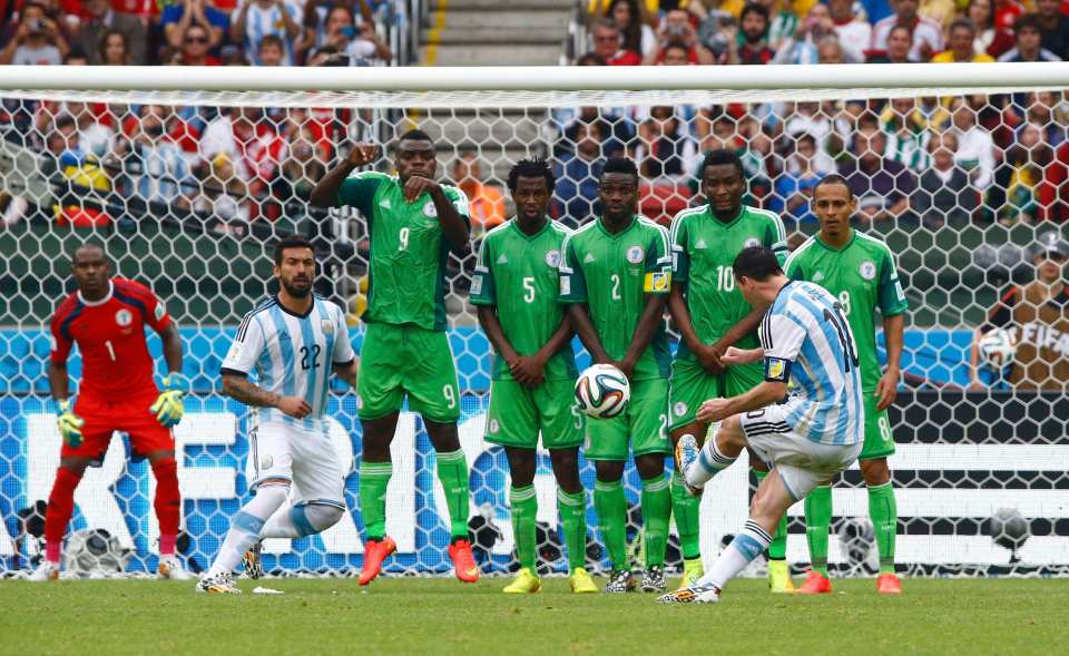 Messi's unstoppable free-kick against Nigeria left the keeper confused