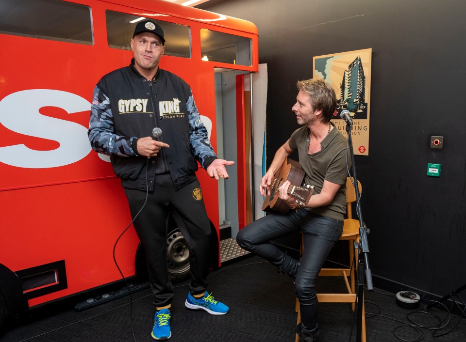 Tyson had a sing-along with Chesney Hawkes at The Sun's London HQ