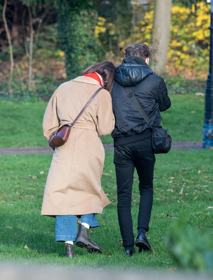 She touched the actor’s shoulder with her head as they walked in the sunshine near Daisy’s home in North London