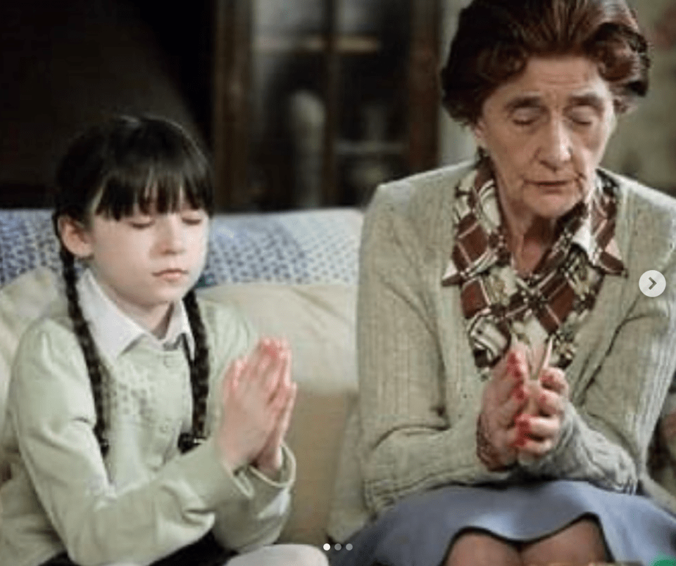 Original Dotty actress Molly Conlin pictured alongside Dot Cotton in 2009