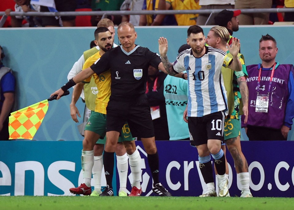 Messi frustrated Australia all evening with his brilliance