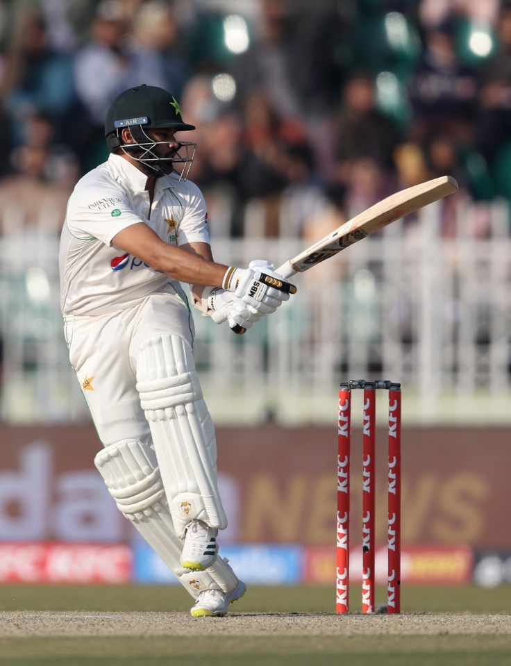 Azhar Ali plugged away as Pakistan closed in on their target