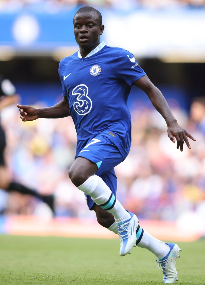 French midfielder N’Golo Kante is reportedly hoping for a free transfer from Chelsea to Barcelona in the summer