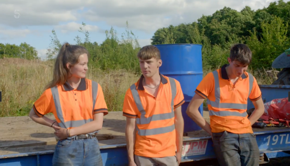 Throughout the series viewers will get to see how the teenager’s unique childhood has prepared him for adult life and starting a business alongside his dad, best mate Tom, and girlfriend Sarah