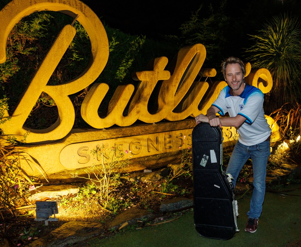 Chesney returned to the UK after the Wales game for a pre-arranged gig at Butlin’s