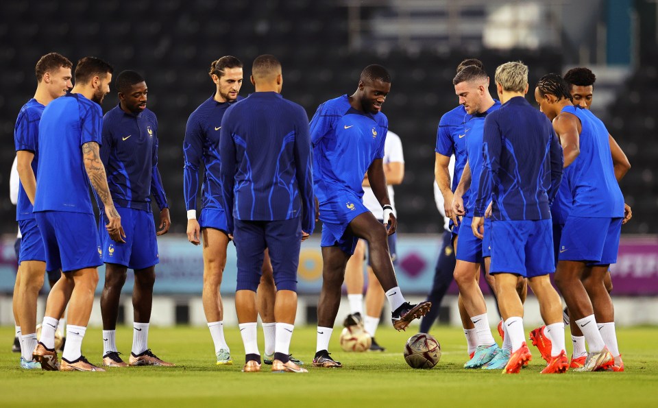 France trained with a full squad on Saturday as five players returned