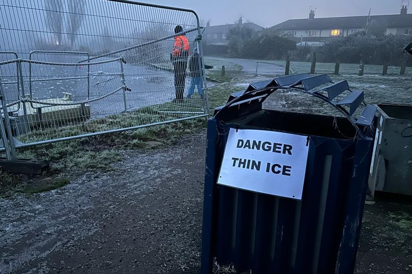 The girl was pushed into the frozen pond in Hull