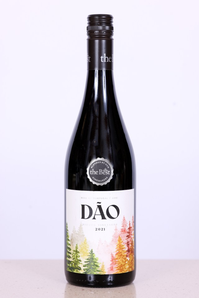 Morrisons The Best Dao Red has leafy and earthy elements