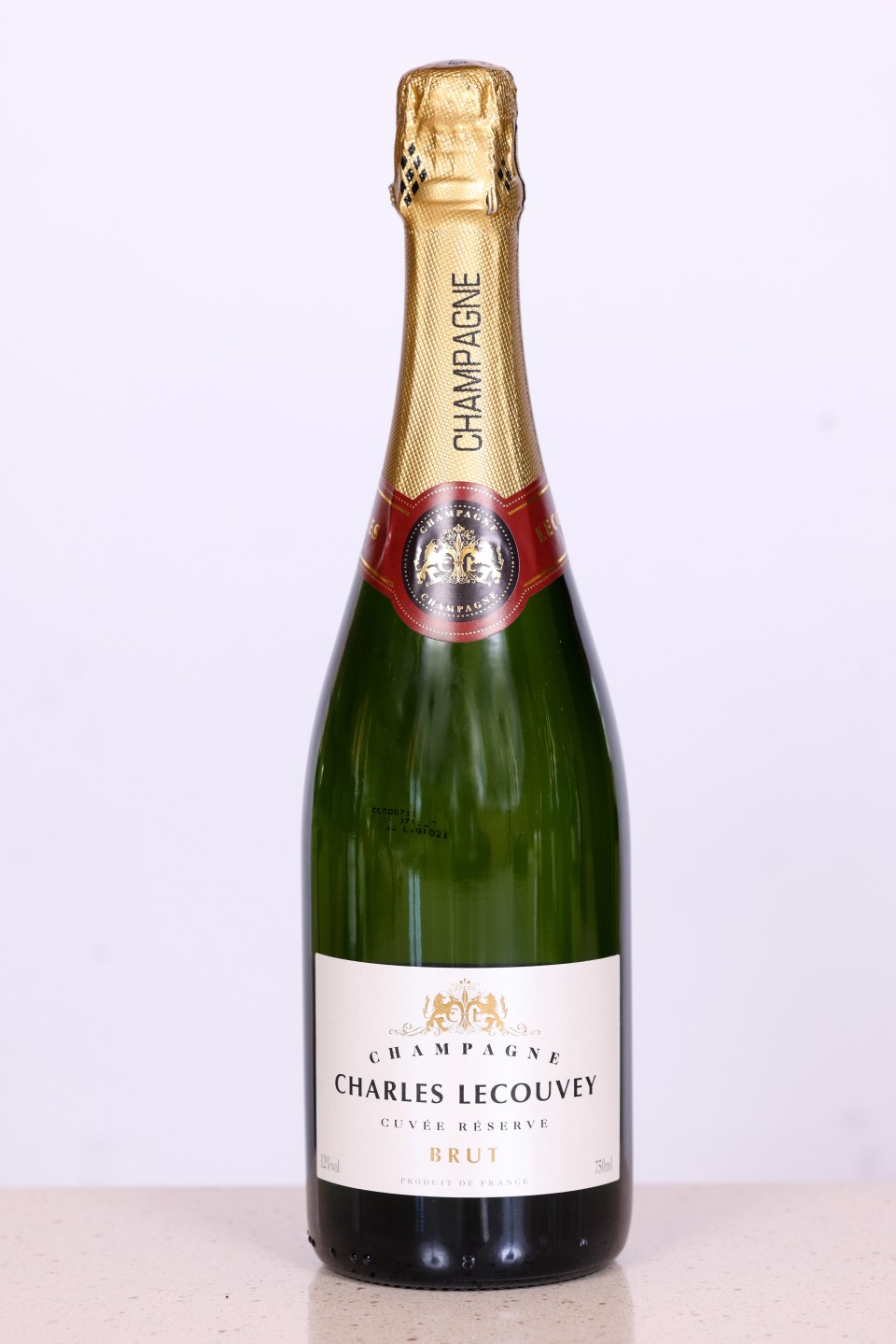 Champagne Charles Lecouvey Brut NV shows class and has notes of peaches and cream