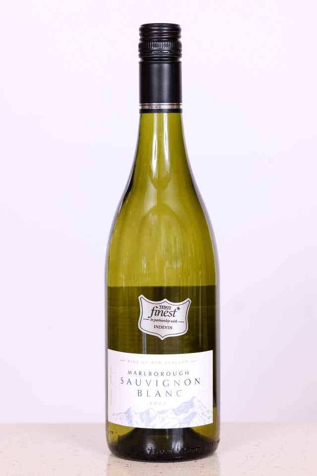 Tesco Finest Marlborough Sauvignon Blanc is down to £7.50 for Clubcard Members