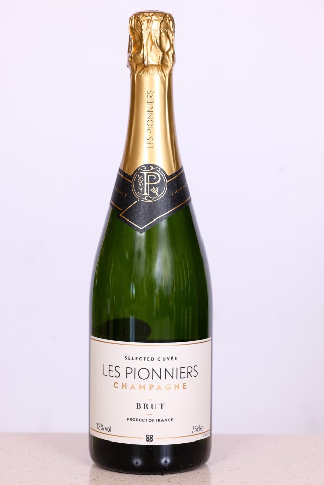 Les Pionniers NV Brut Champagne is overwhelmingly appley and a little sour