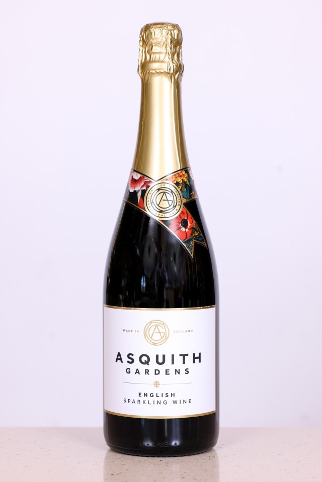 Asquith Gardens English Sparkling Wine is toasty and fruity