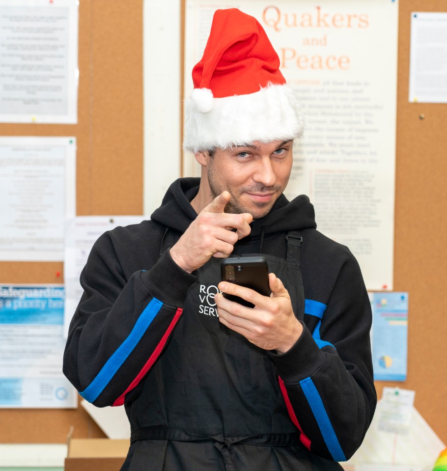 Joey Essex, 32, surprised the elderly for a Sun Bingo session in aid of our Helping Hands at Christmas campaign