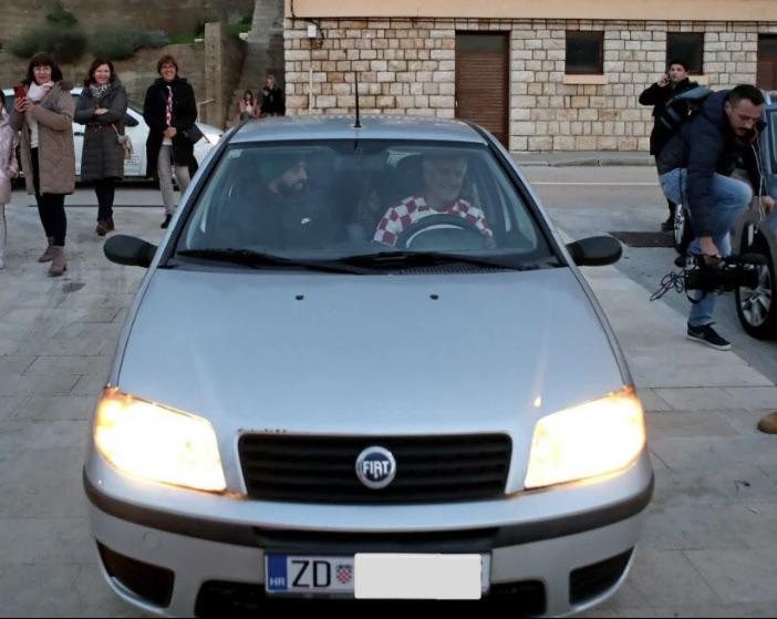 Gvardiol arrived for the World Cup celebrations in an old Fiat Punto