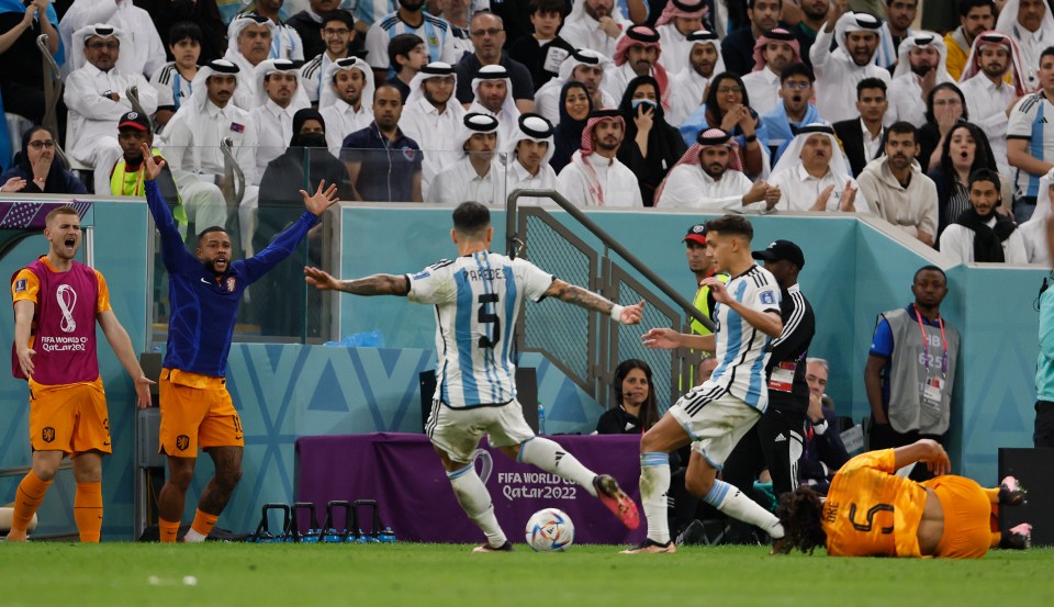 Paredes then smashed the ball towards the Dutch bench