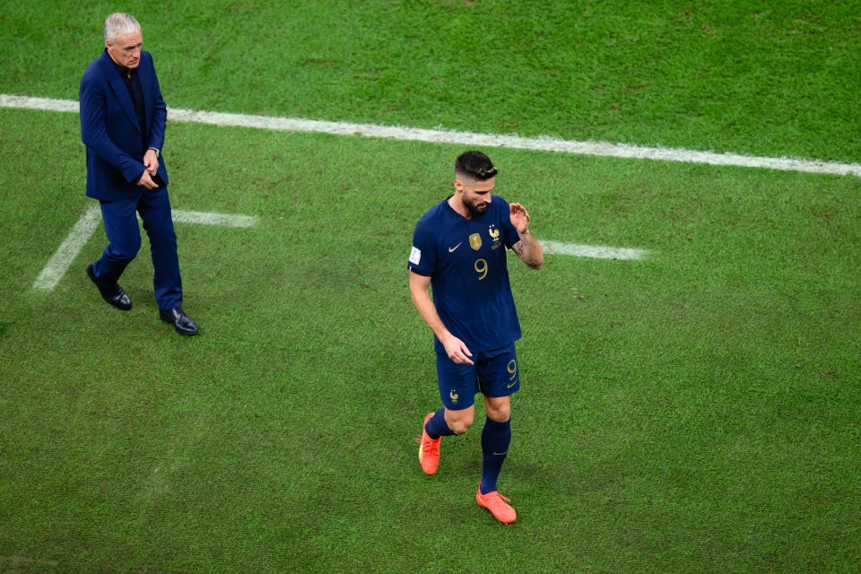 Dider Deschamps hooked Olivier Giroud and Ousmane Dembele in the World Cup final