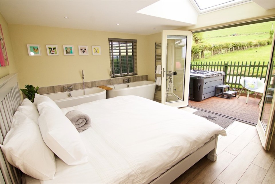 The bedroom at the  five-star boutique retreat Winchcombe Farm