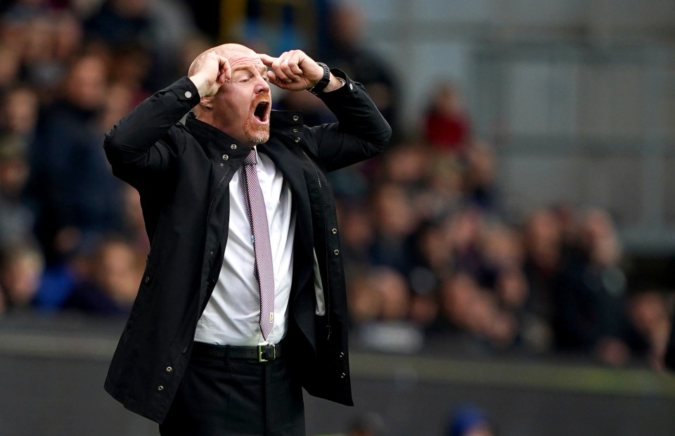 Sean Dyche takes charge of an Everton side rock bottom of the Premier League