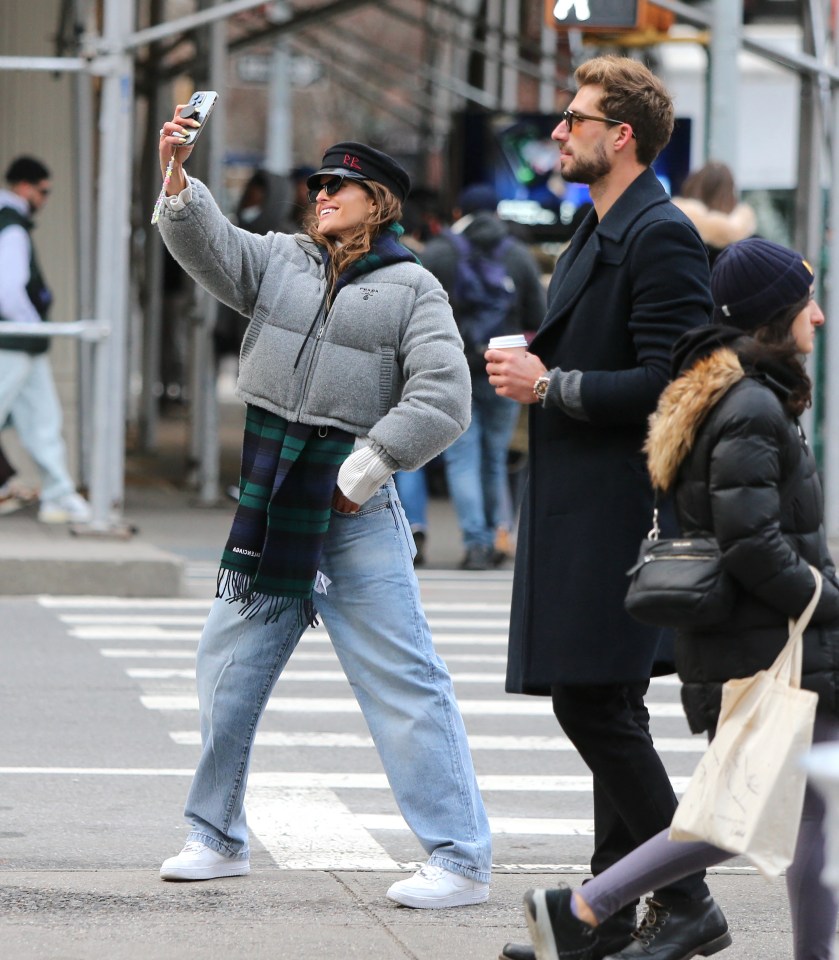 Globe-trotting Izabel took a selfie with Trapp in New York City in December