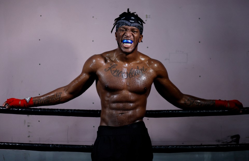 KSI makes his boxing return against Faze Temperrr