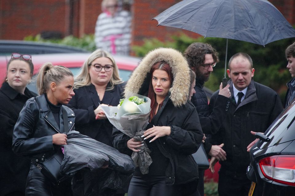 Mourners have gathered for the beautician's funeral today